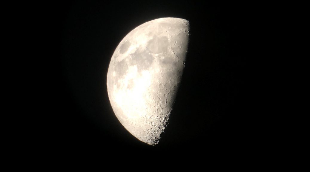 Picture of a half-moon.
